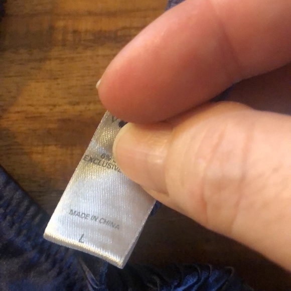 ⭐️❄️Sale item❄️⭐️Victoria’s Secret (3 garter belt in set) all different sizes - Picture 7 of 8